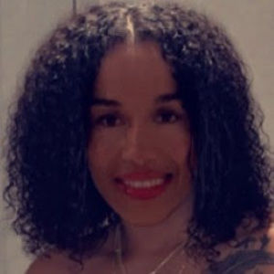 Meet your Posher, Carla